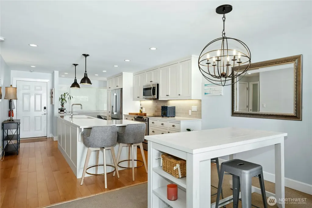 6620 Lake Washington Boulevard NE Kirkland WA 98033