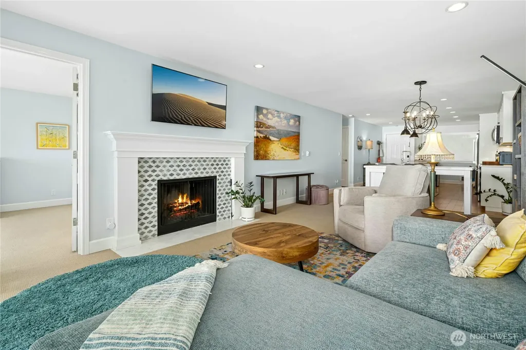 6620 Lake Washington Boulevard NE Kirkland WA 98033