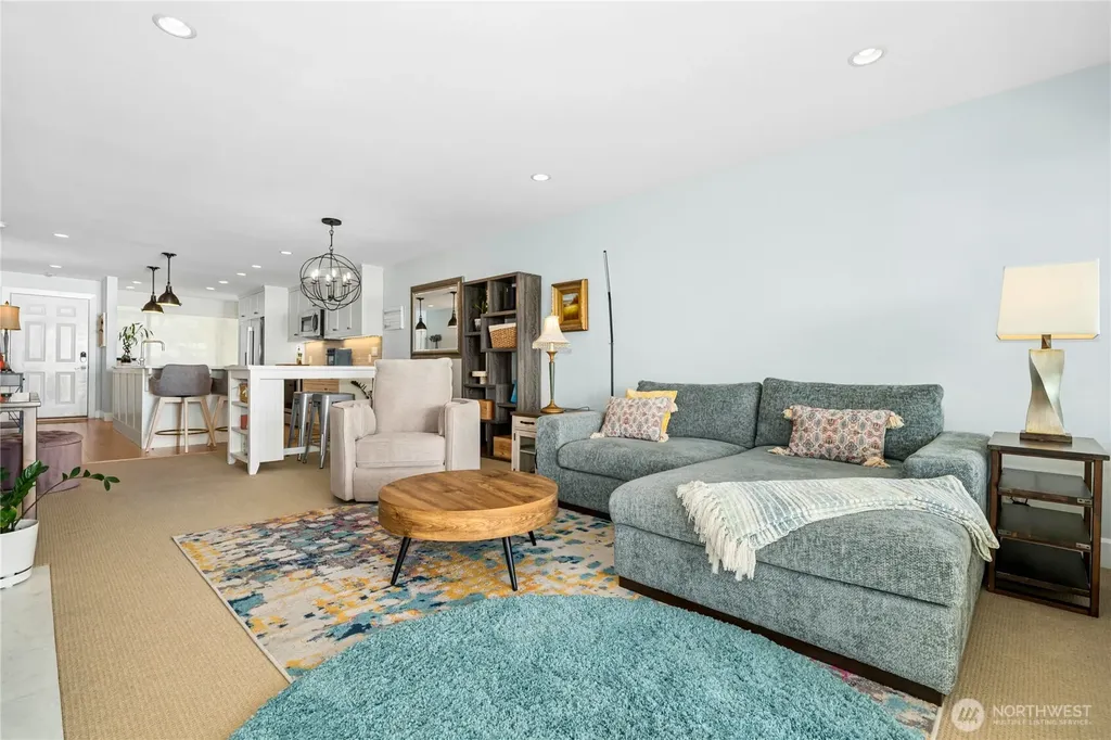 6620 Lake Washington Boulevard NE Kirkland WA 98033