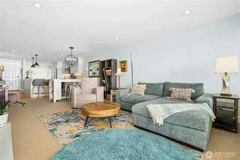 6620 Lake Washington Boulevard NE Kirkland WA 98033