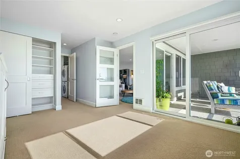 6620 Lake Washington Boulevard NE Kirkland WA 98033