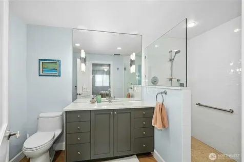 6620 Lake Washington Boulevard NE Kirkland WA 98033
