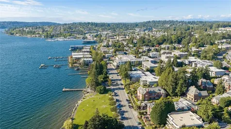 6620 Lake Washington Boulevard NE Kirkland WA 98033