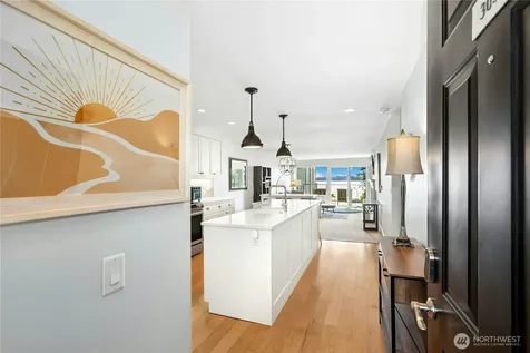 6620 Lake Washington Boulevard NE Kirkland WA 98033