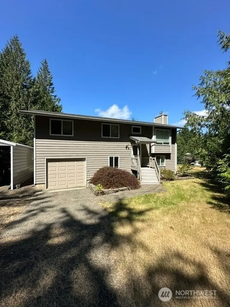 105 Peter Hagen Road NW Seabeck WA 98380