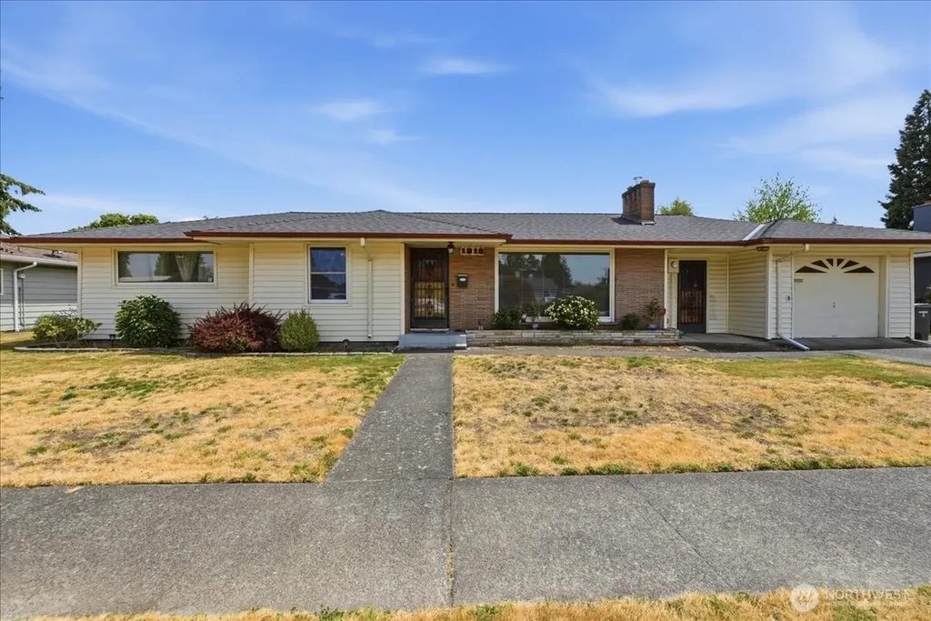 1318 F Street SE Auburn WA 98002