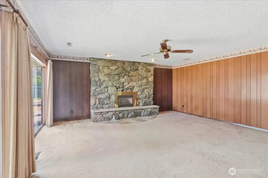 1318 F Street SE Auburn WA 98002