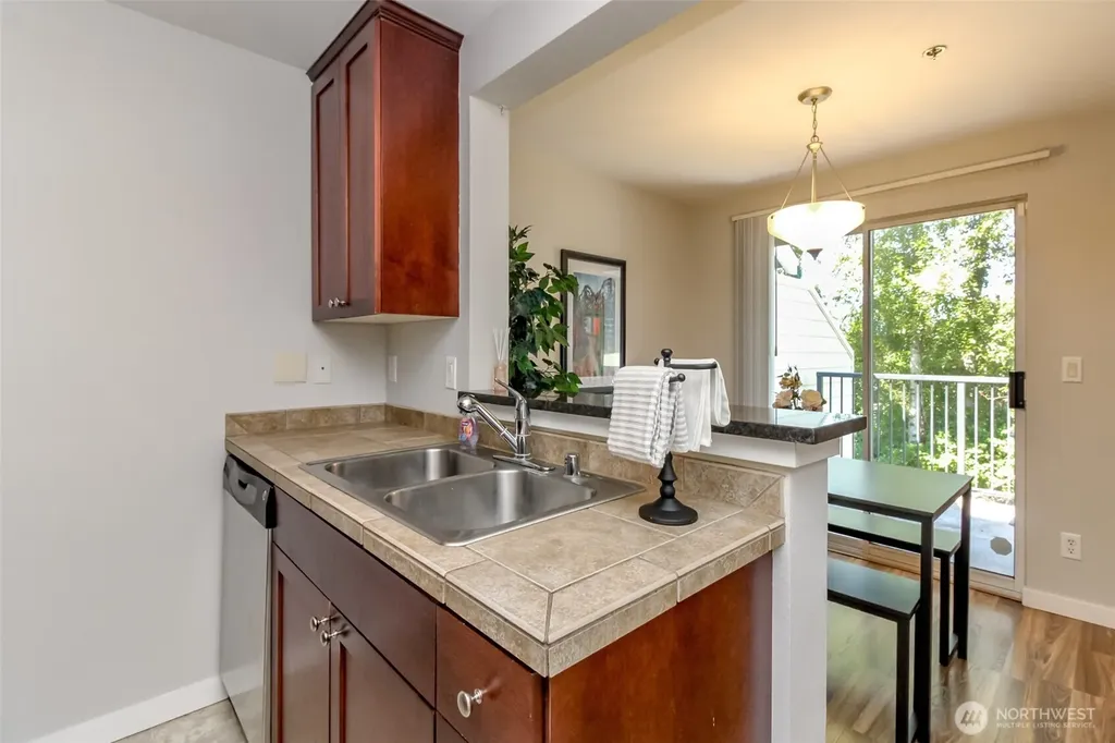1835 S 286th Lane Federal Way WA 98003