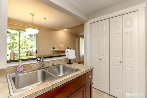 1835 S 286th Lane Federal Way WA 98003