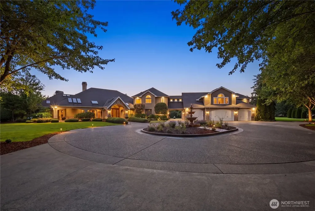 905 250th Avenue NE Sammamish WA 98074