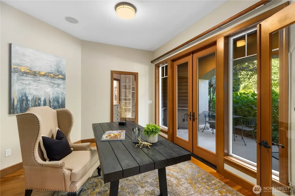 905 250th Avenue NE Sammamish WA 98074