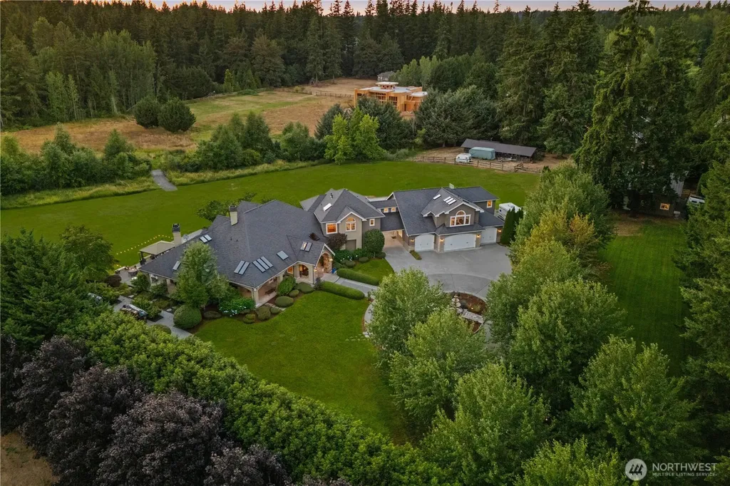 905 250th Avenue NE Sammamish WA 98074