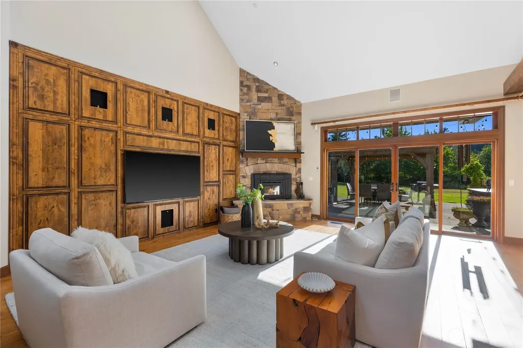 905 250th Avenue NE Sammamish WA 98074