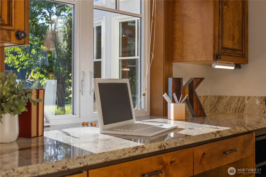 905 250th Avenue NE Sammamish WA 98074