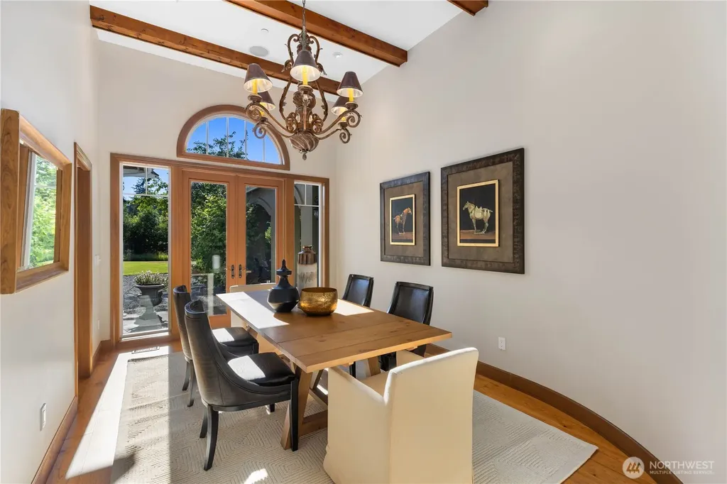 905 250th Avenue NE Sammamish WA 98074