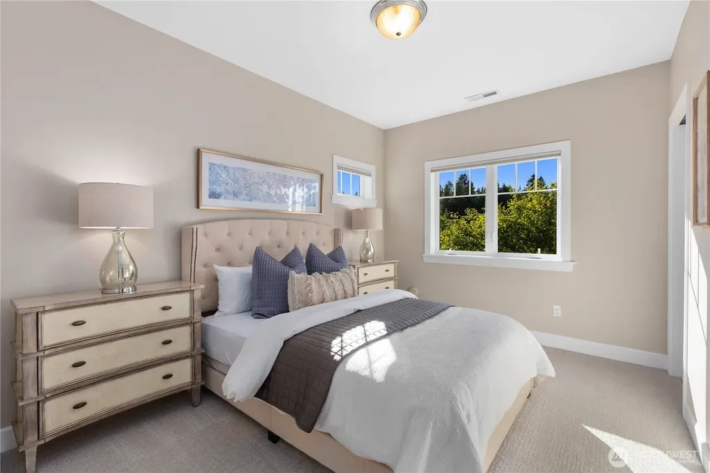905 250th Avenue NE Sammamish WA 98074