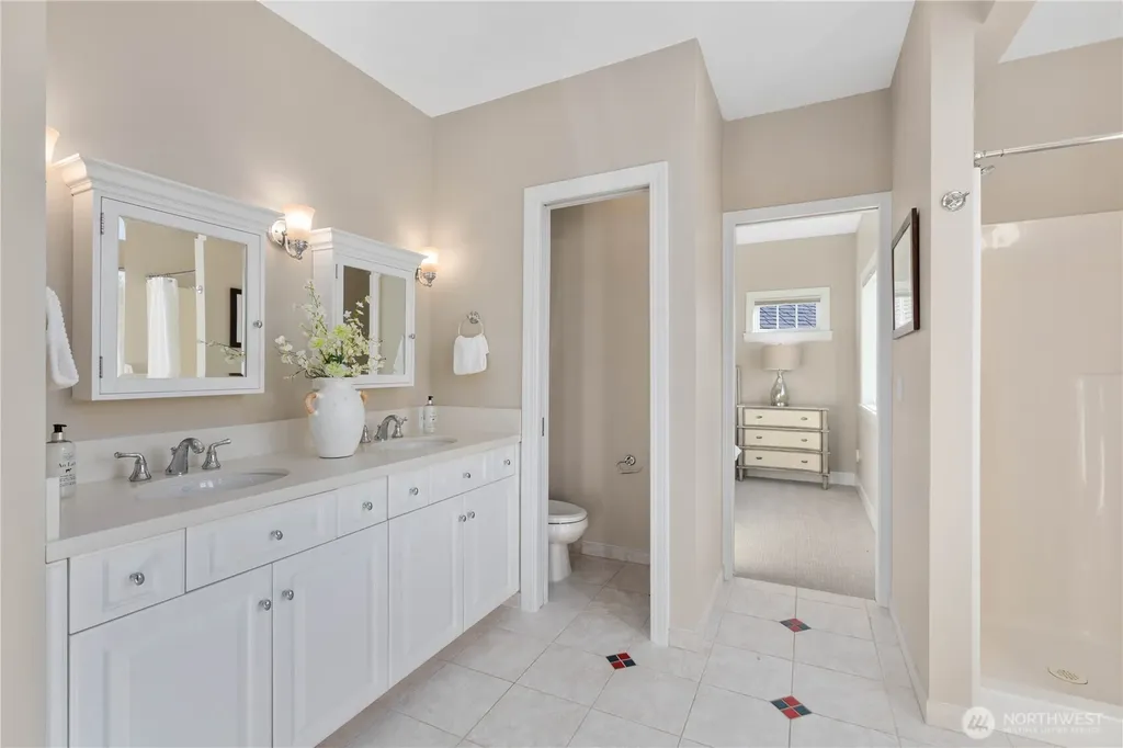 905 250th Avenue NE Sammamish WA 98074