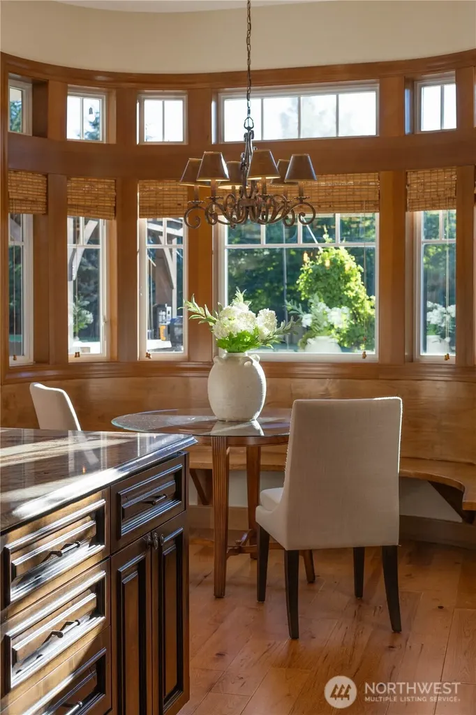905 250th Avenue NE Sammamish WA 98074