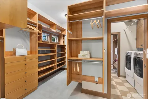 905 250th Avenue NE Sammamish WA 98074