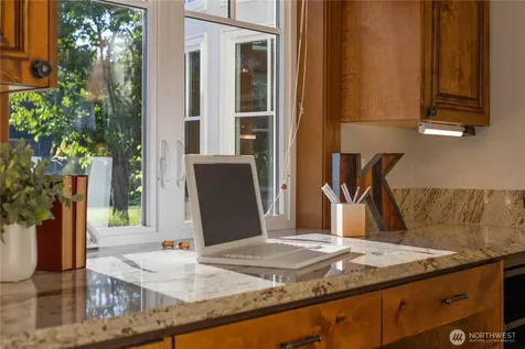 905 250th Avenue NE Sammamish WA 98074