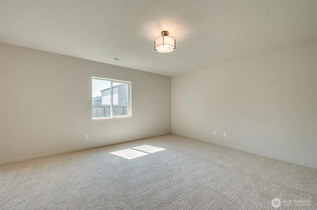 2010 Henderson Way Longview WA 98632