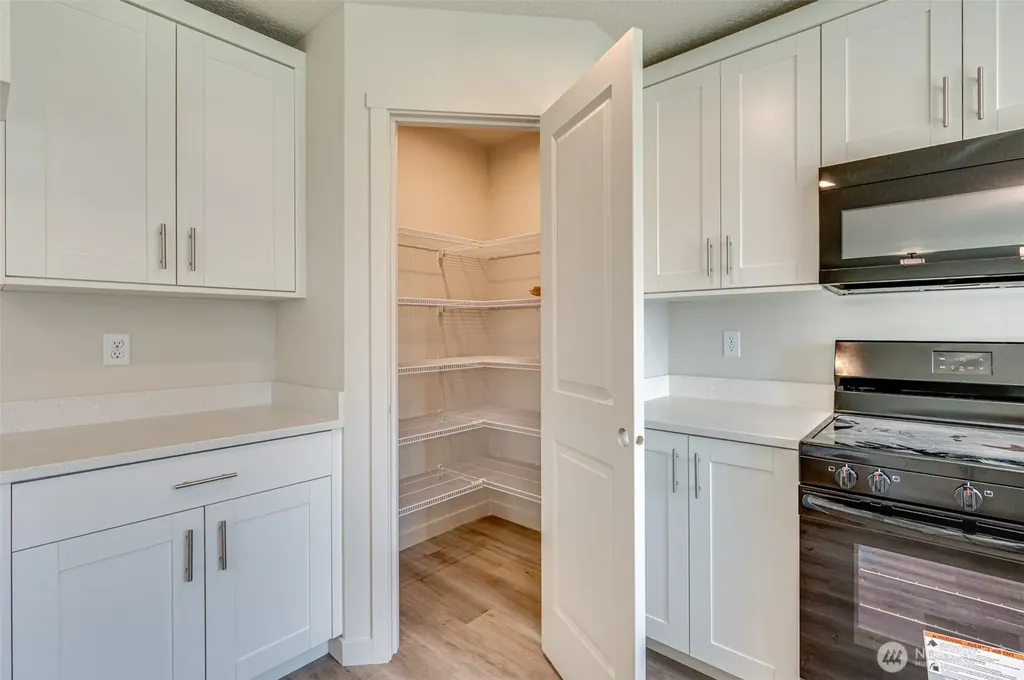 2010 Henderson Way Longview WA 98632