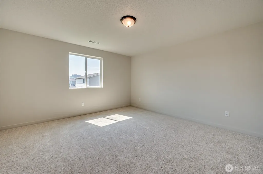 2010 Henderson Way Longview WA 98632