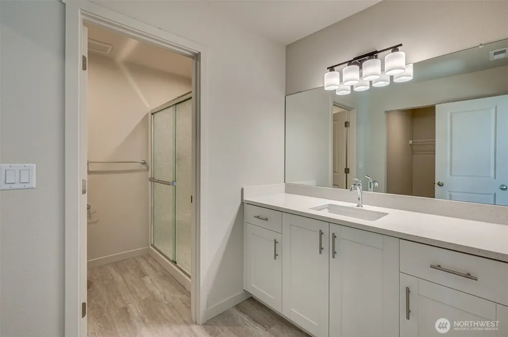 2010 Henderson Way Longview WA 98632