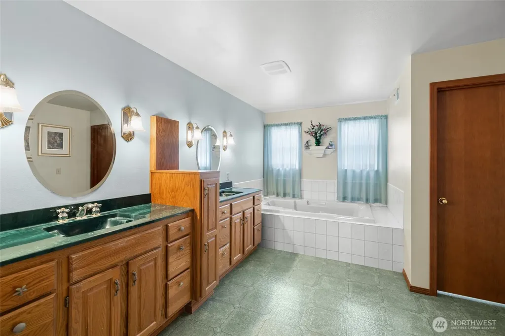 1049 Burchell Road Coupeville WA 98239