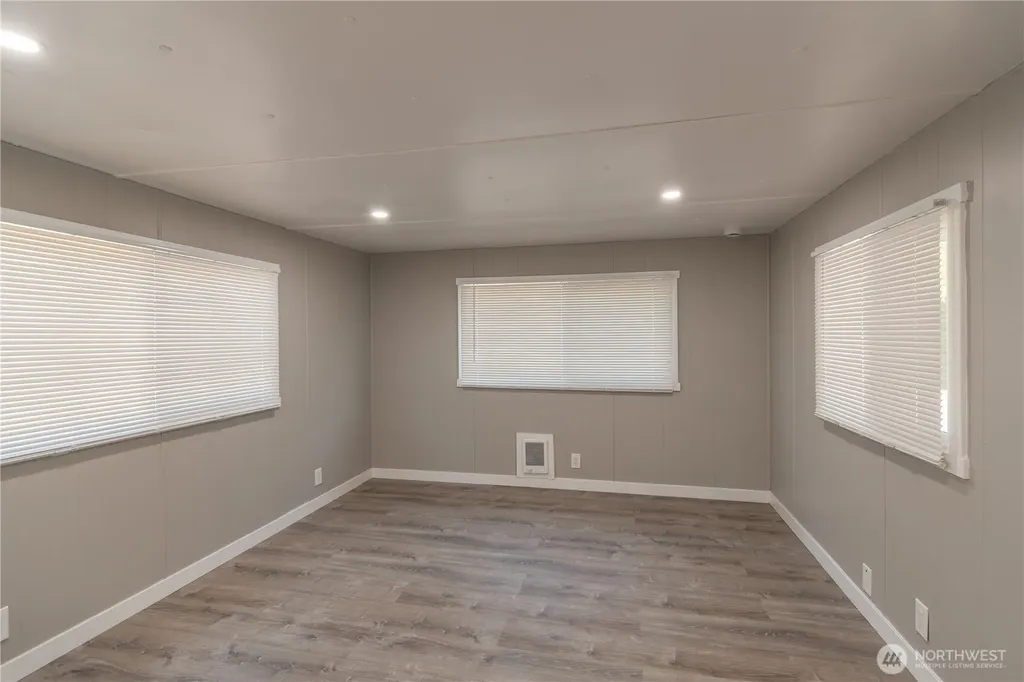 5214 72nd Avenue E Puyallup WA 98371