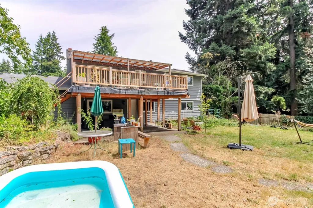 7020 E Homestead Court Tacoma WA 98404