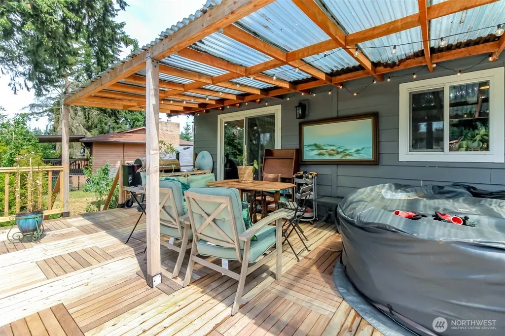 7020 E Homestead Court Tacoma WA 98404