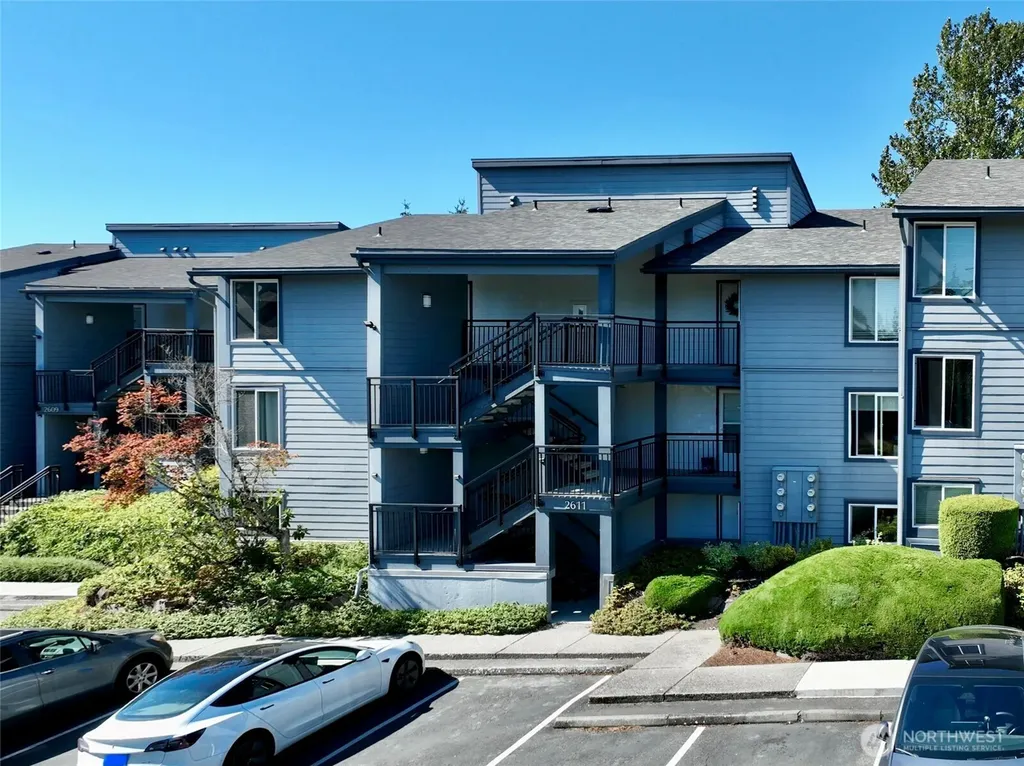 2611 NE 4th Street Renton WA 98056
