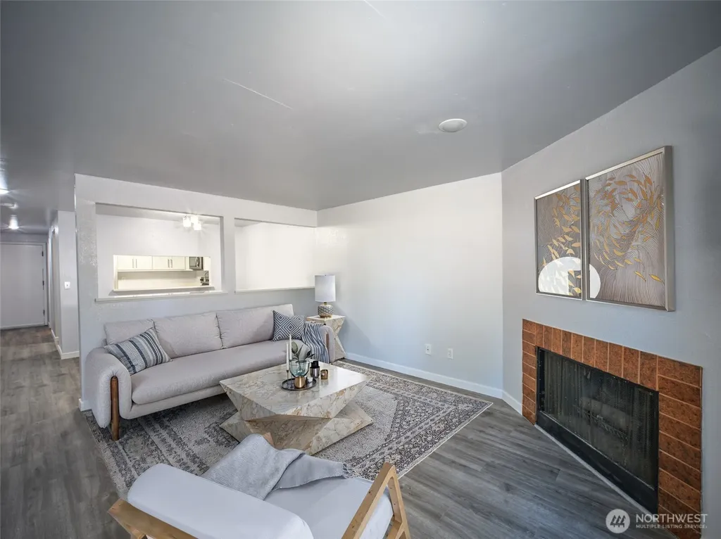 2611 NE 4th Street Renton WA 98056