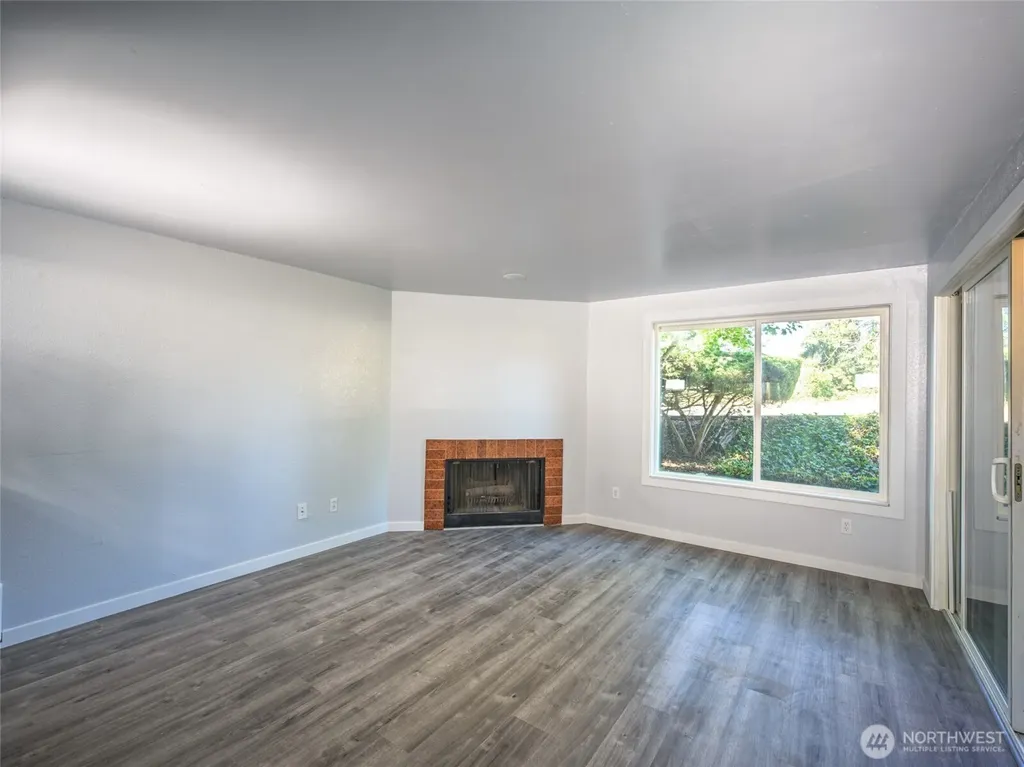 2611 NE 4th Street Renton WA 98056