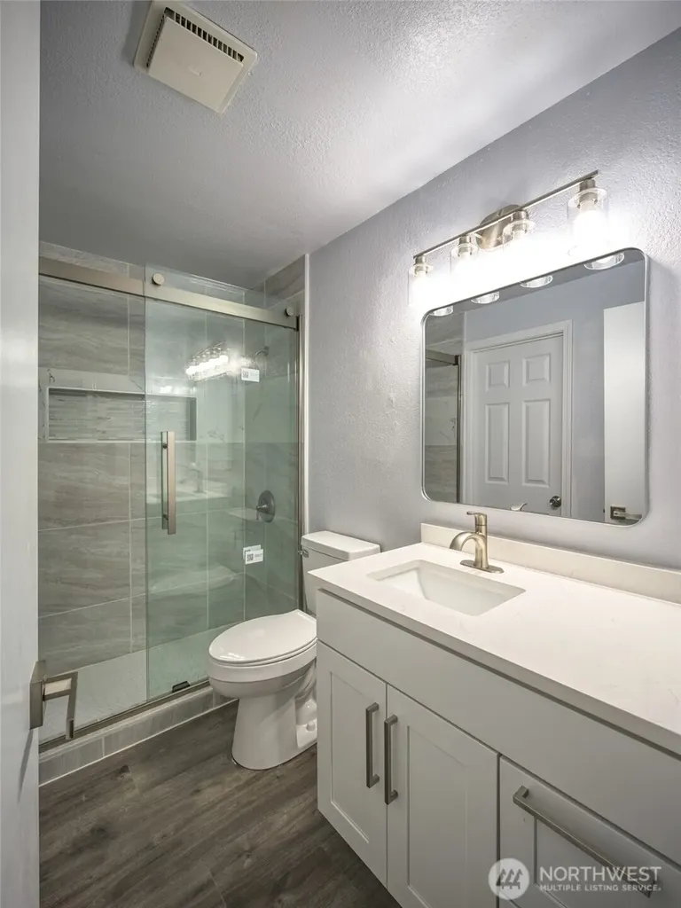 2611 NE 4th Street Renton WA 98056
