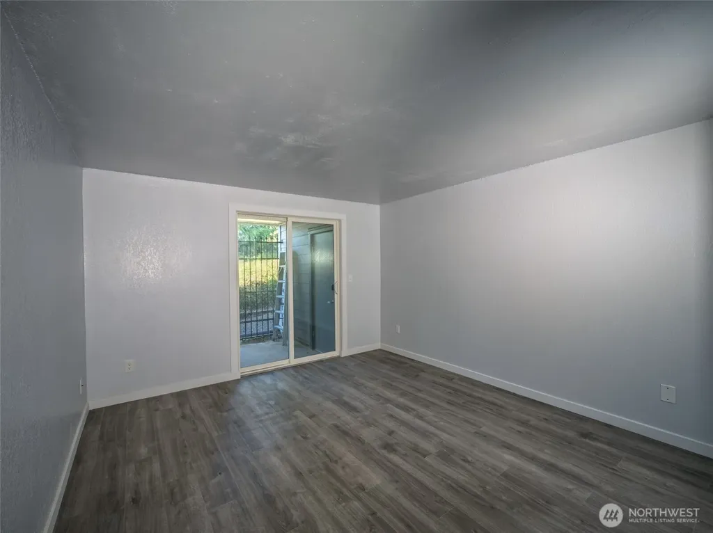 2611 NE 4th Street Renton WA 98056