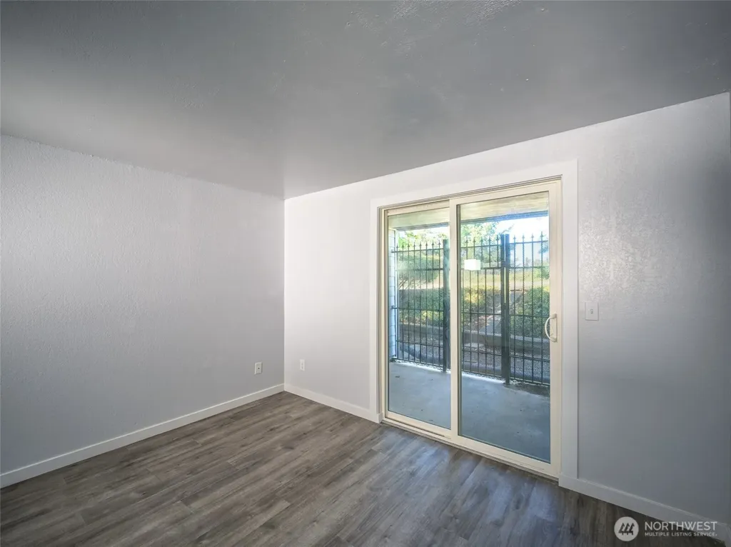 2611 NE 4th Street Renton WA 98056