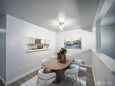 2611 NE 4th Street Renton WA 98056