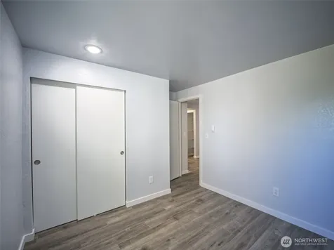 2611 NE 4th Street Renton WA 98056