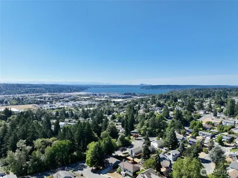2611 NE 4th Street Renton WA 98056