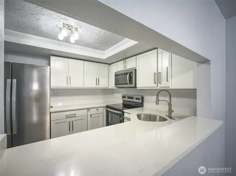 2611 NE 4th Street Renton WA 98056
