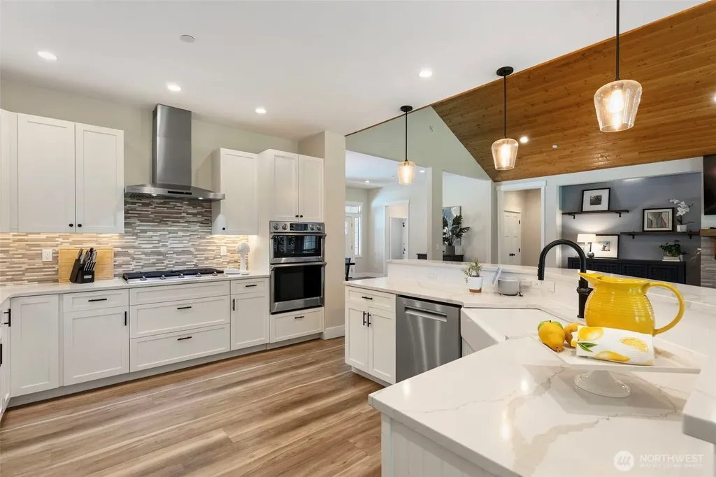 29513 Parcells Road NE Kingston WA 98346