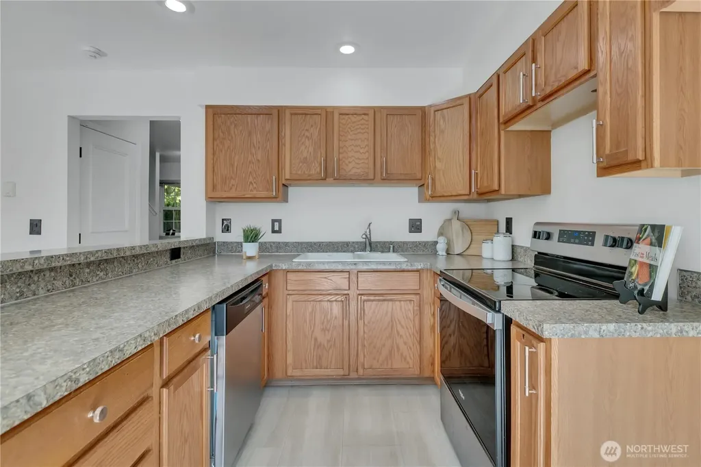 2013 Bush Avenue NW Olympia WA 98502