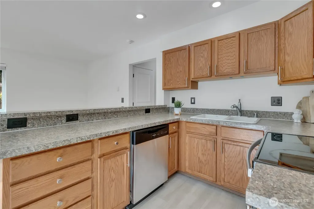 2013 Bush Avenue NW Olympia WA 98502