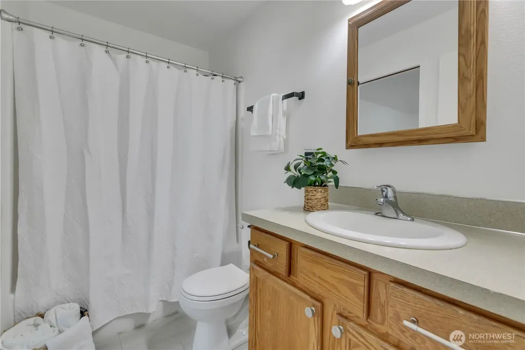 2013 Bush Avenue NW Olympia WA 98502