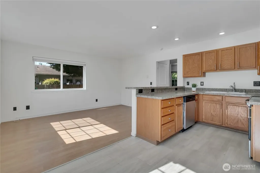 2013 Bush Avenue NW Olympia WA 98502