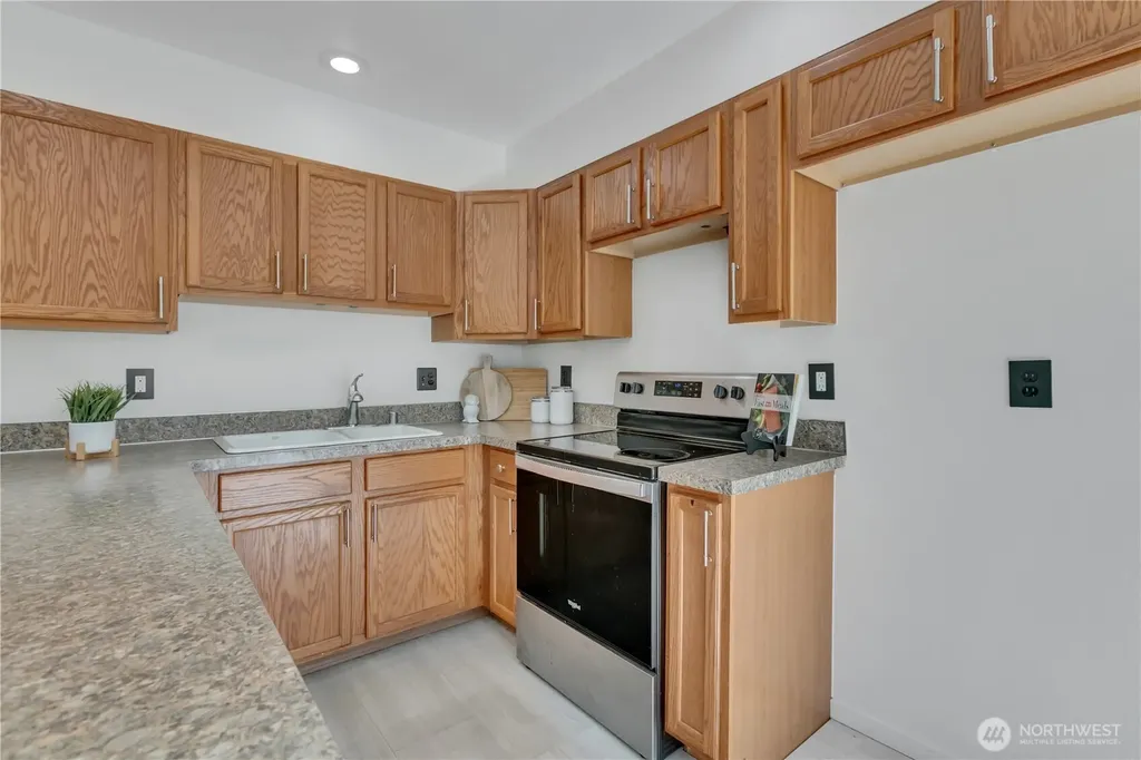 2013 Bush Avenue NW Olympia WA 98502