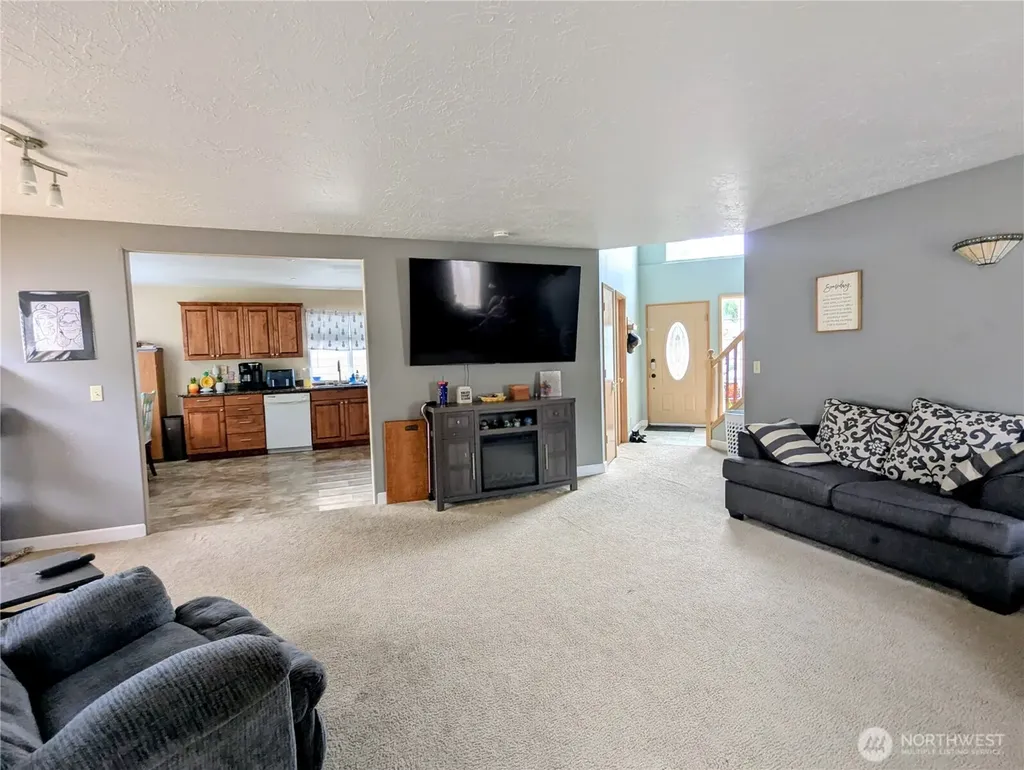 2439 Mulberry Avenue Longview WA 98632