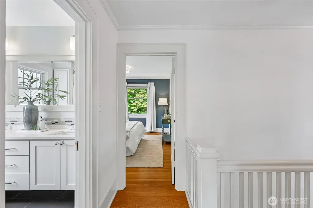 5248 17th Avenue NE Seattle WA 98105